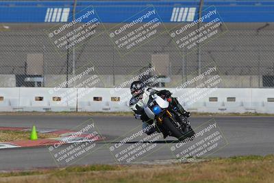 media/Nov-26-2022-Fastrack Riders (Sat) [[b001e85eef]]/Level 1/Session 3 Outside Turn 9/